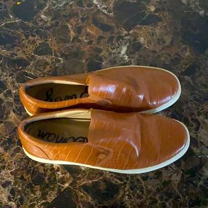 Simple dress loafers